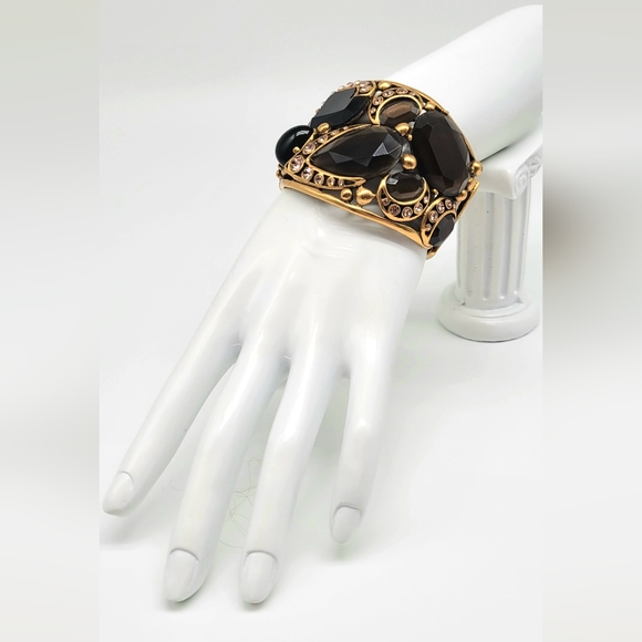 Oscar de la Renta RARE Glass Stone and Swarovski Crystal Chunky Statement Bangle - Picture 7 of 13